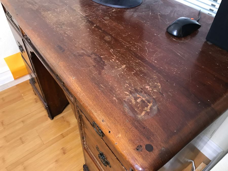 Very Nice Stained Maple Vintage Desk [Photo 6]