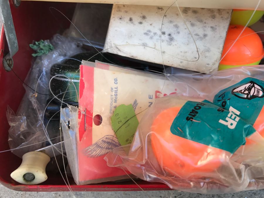 JUST ADDED - Vintage Metal Fishing Tackle Box With Fishing Tackle, Lures, Fishing Flies, Reel [Photo 7]
