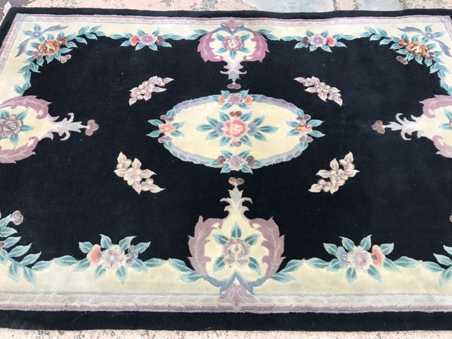 100% Virgin Wool Pile Area Rug With Floral Motif Blacks, Tans, Pinks [Photo 2]