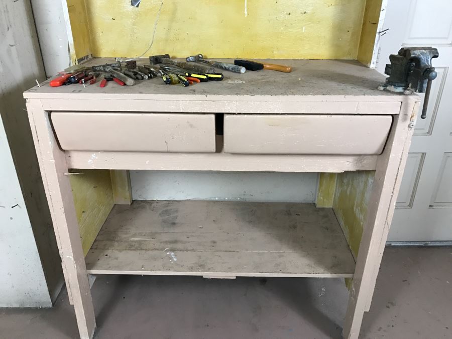 Vintage Workbench Tool Bench With Dunlap Bench Vise And Assorted Tools [Photo 5]