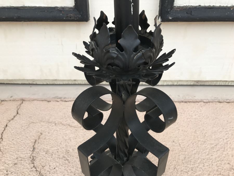 Vintage Black Column Light Fixture [Photo 4]