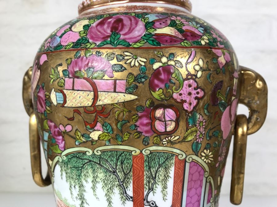 Stunning Pair Of Chinese Famille Rose Vases [Photo 6]