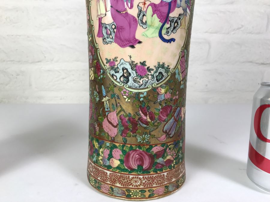 Stunning Pair Of Chinese Famille Rose Vases [Photo 16]