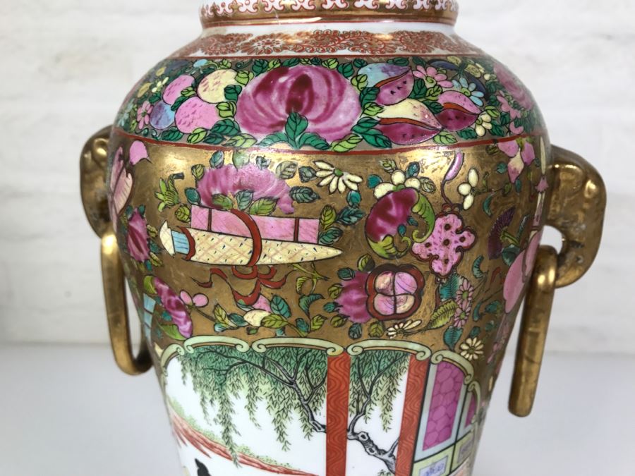 Stunning Pair Of Chinese Famille Rose Vases [Photo 9]