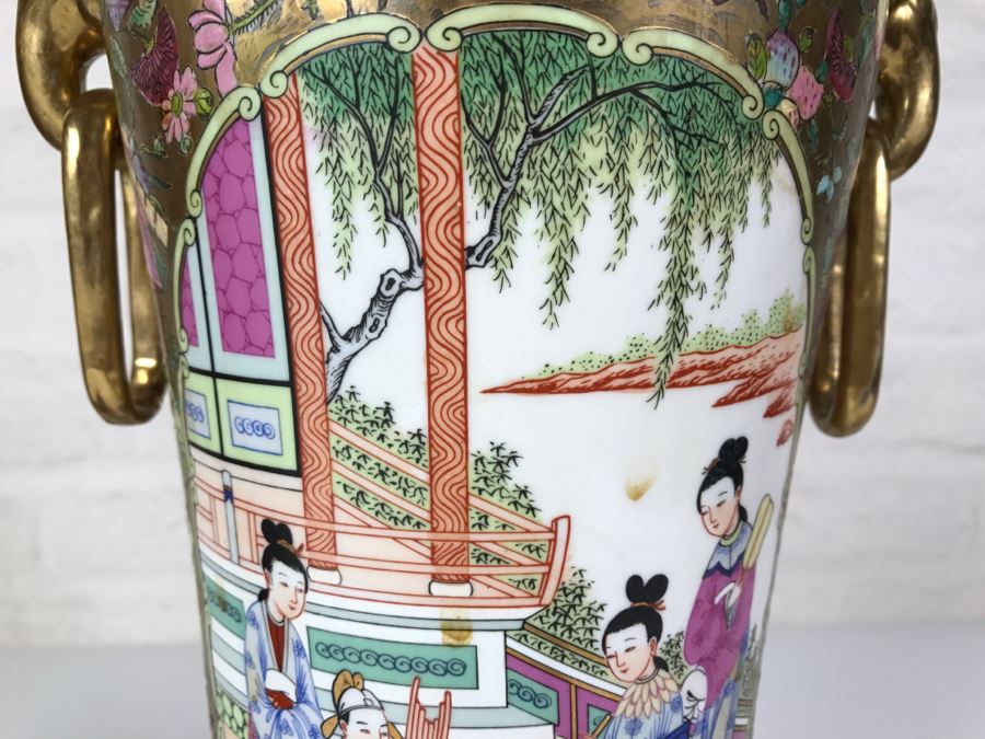 Stunning Pair Of Chinese Famille Rose Vases [Photo 14]