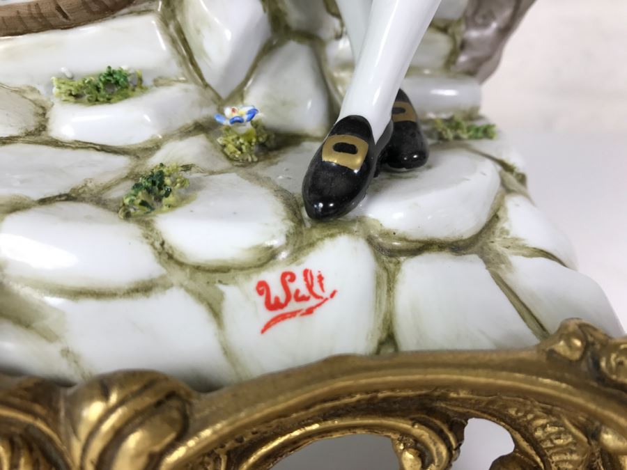 Fabulous Walt Hand Painted Porcelain Mantle Clock With Gilt Metal Base By C. Zanardi Made In Italy [Photo 4]