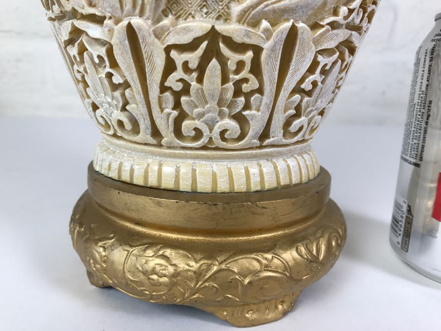 Chinoiserie Resin 'Ivory Replica' Elephant Handle Vase Made In Italy [Photo 6]