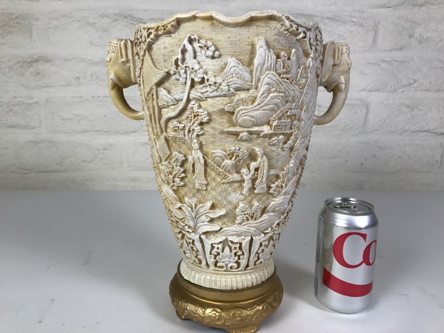 Chinoiserie Resin 'Ivory Replica' Elephant Handle Vase Made In Italy [Photo 9]
