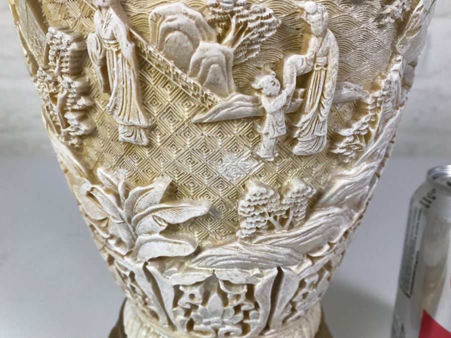 Chinoiserie Resin 'Ivory Replica' Elephant Handle Vase Made In Italy [Photo 11]
