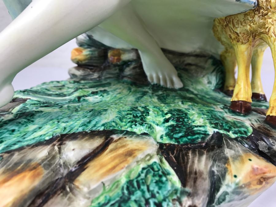 Large Hand Painted D Polo-Uiato Capodimonte Peasant Woman Figural Porcelain [Photo 9]