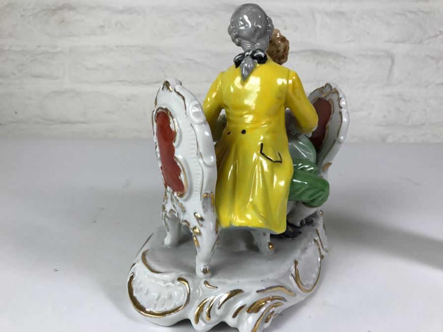 Hand Painted Figurine Of Man And Woman Embracing On Chairs [Photo 8]