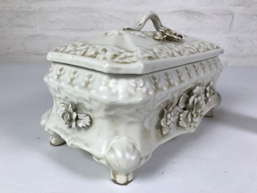 Large Covered White Porcelain Footed Box With Floral Relief Made In Italy [Photo 5]