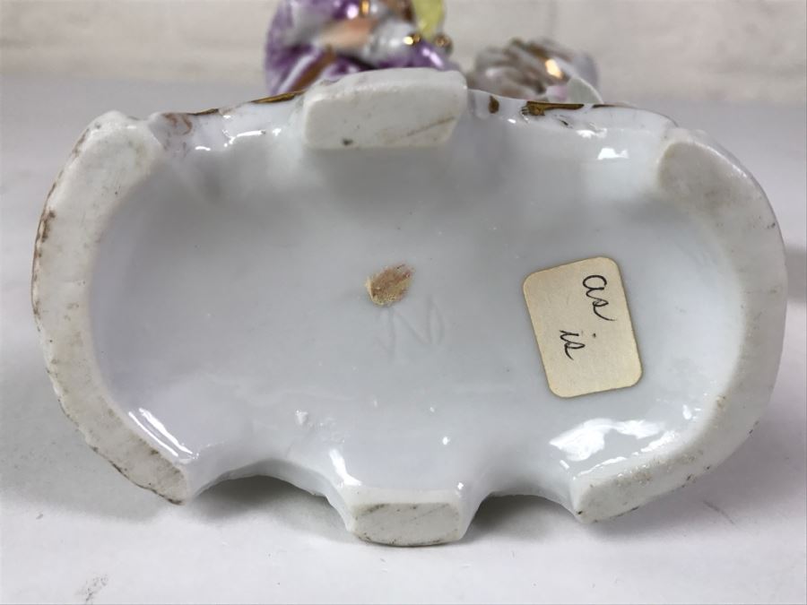 Small Vase Figurine Of Boy Signed Underneath - See Photos For Damage [Photo 11]