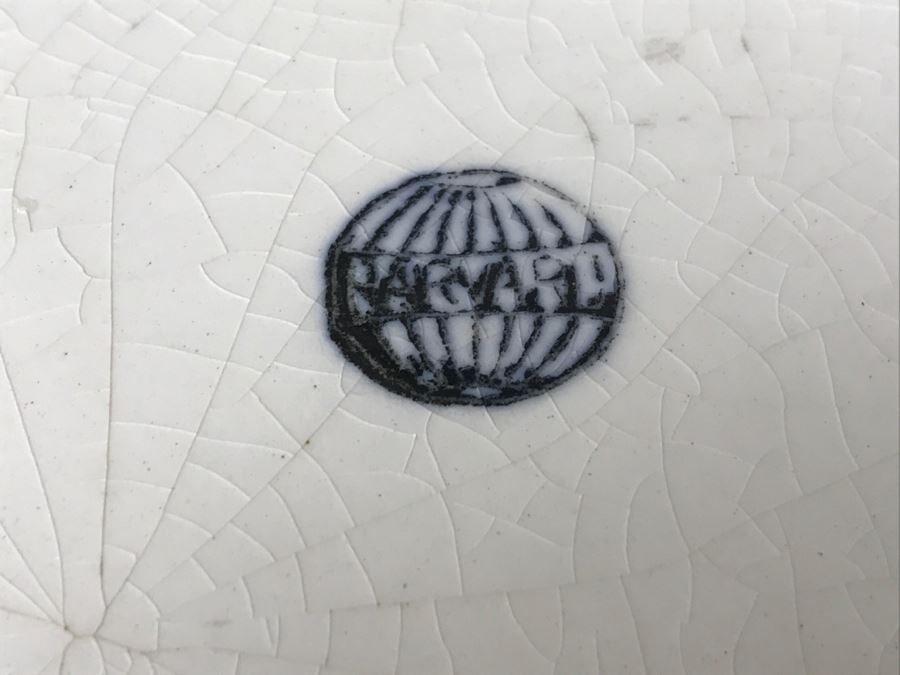 Large Vintage Wash Basin Signed Harvard [Photo 10]