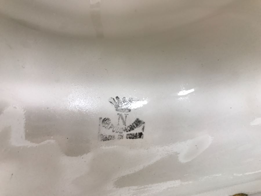 Pair Of Capodimonte Hand Panted Figural Lamps With Shades [Photo 22]