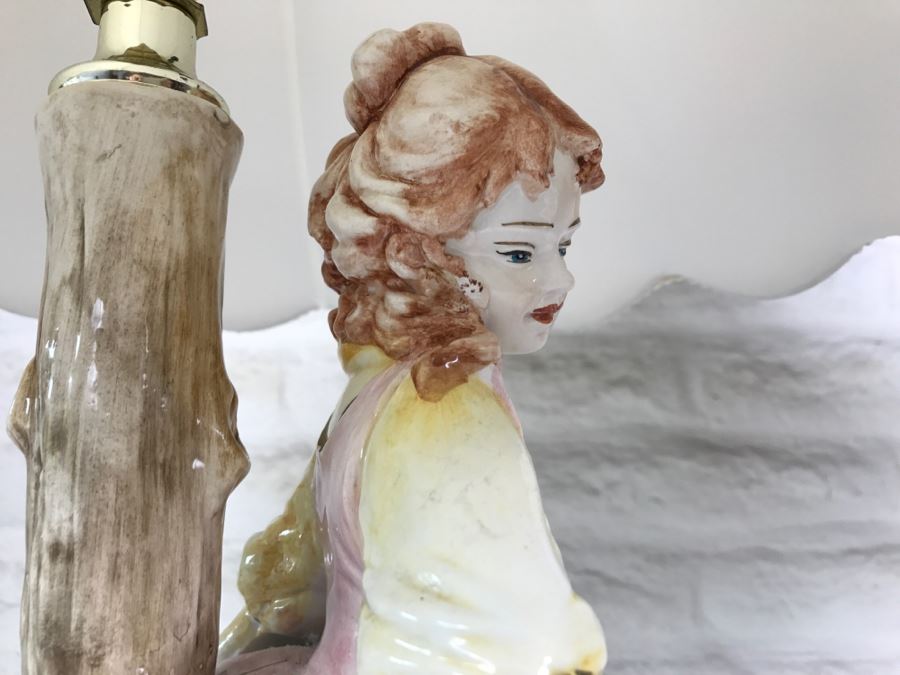 Pair Of Capodimonte Hand Panted Figural Lamps With Shades [Photo 15]