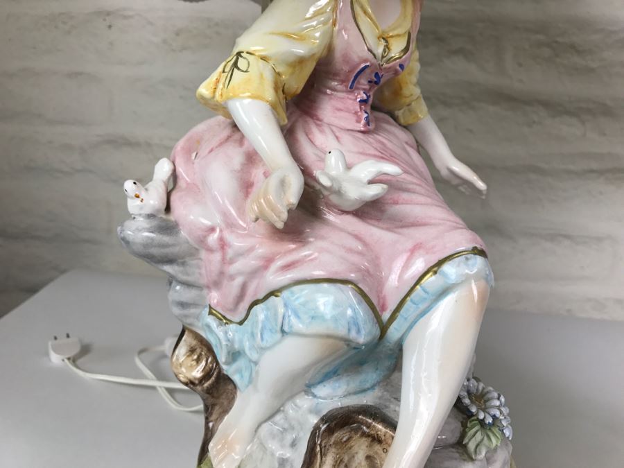 Pair Of Capodimonte Hand Panted Figural Lamps With Shades [Photo 7]