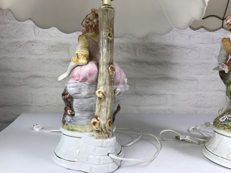 Pair Of Capodimonte Hand Panted Figural Lamps With Shades [Photo 12]