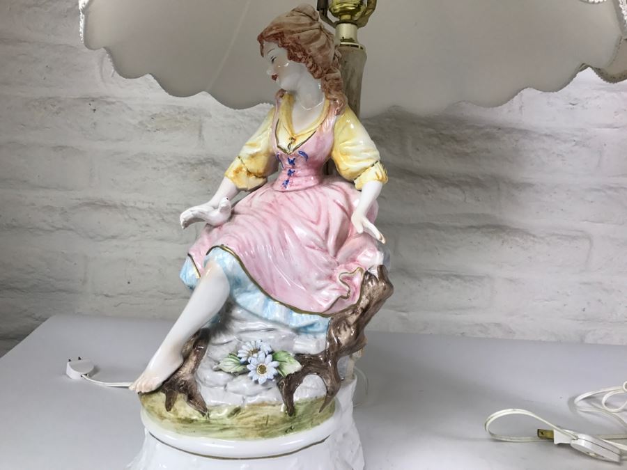 Pair Of Capodimonte Hand Panted Figural Lamps With Shades [Photo 10]