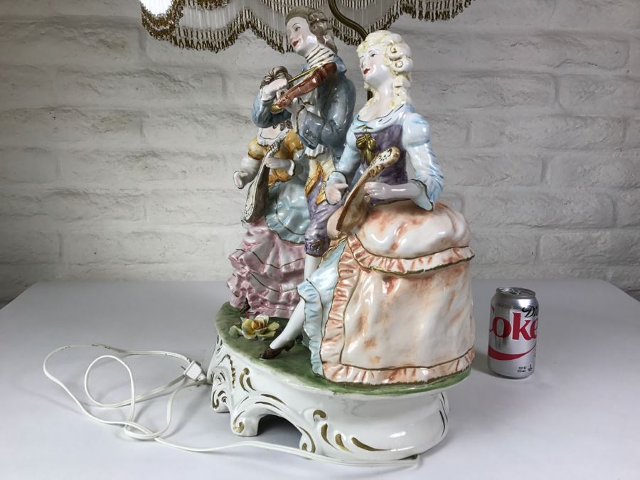 Large Hand Painted Capodimonte Italian Lamp With Shade [Photo 15]
