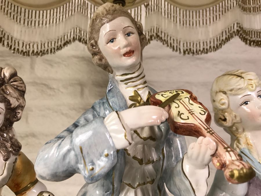 Large Hand Painted Capodimonte Italian Lamp With Shade [Photo 5]