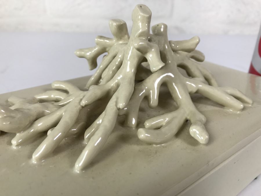 Covered Box With Coral Motif Handle Hand Made In Italy For Paul Hanson Co [Photo 7]