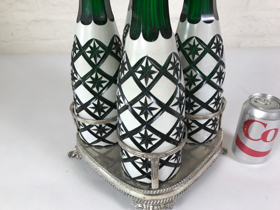 Set Of Four Green And White Cut Glass Decanters With Stoppers And Silver Tone Carrying Case [Photo 8]