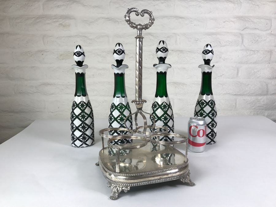Set Of Four Green And White Cut Glass Decanters With Stoppers And Silver Tone Carrying Case [Photo 4]