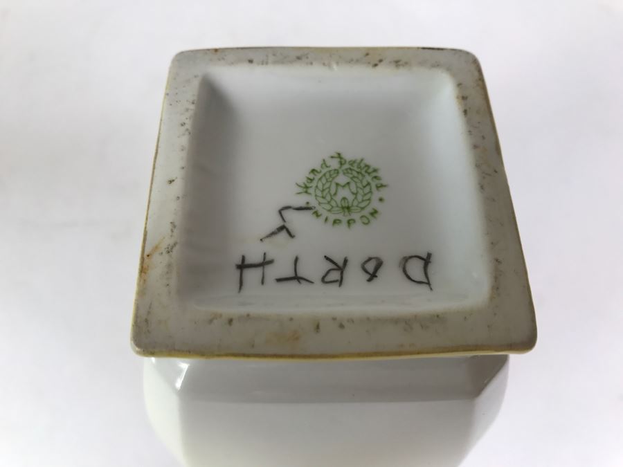 Gorgeously Hand Painted Floral NIPPON Vase Japan Signed On Bottom [Photo 9]