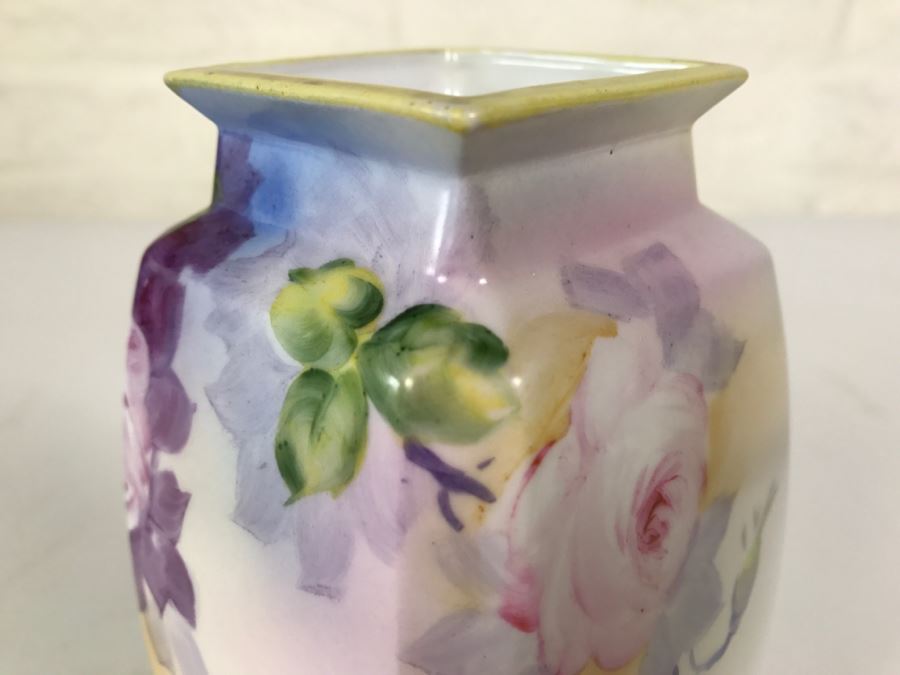 Gorgeously Hand Painted Floral NIPPON Vase Japan Signed On Bottom [Photo 8]