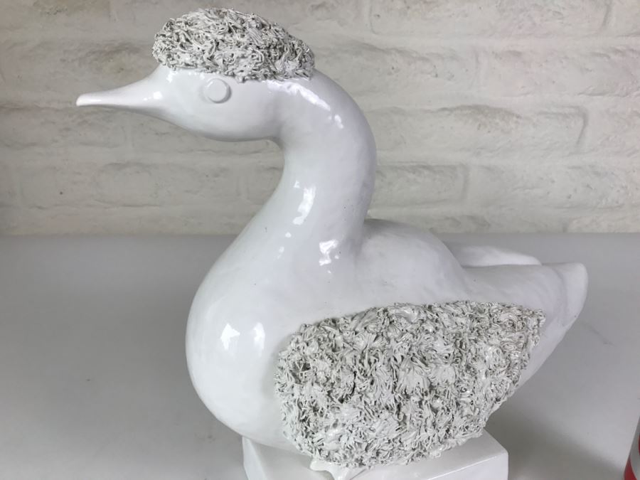 Large White Bird Duck Goose Figurine [Photo 6]