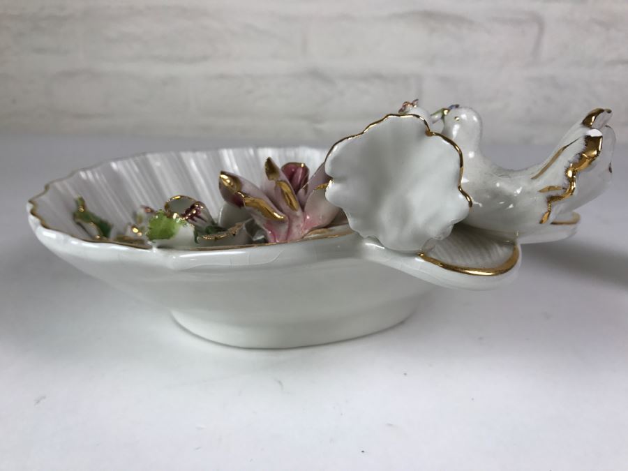 Harrods Knightsbridge Shell Floral Soap Dish With Pair Of Perched Birds [Photo 6]