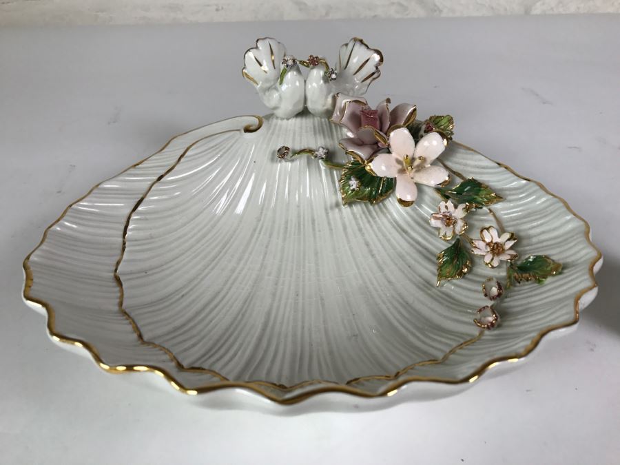 Harrods Knightsbridge Shell Floral Soap Dish With Pair Of Perched Birds [Photo 1]