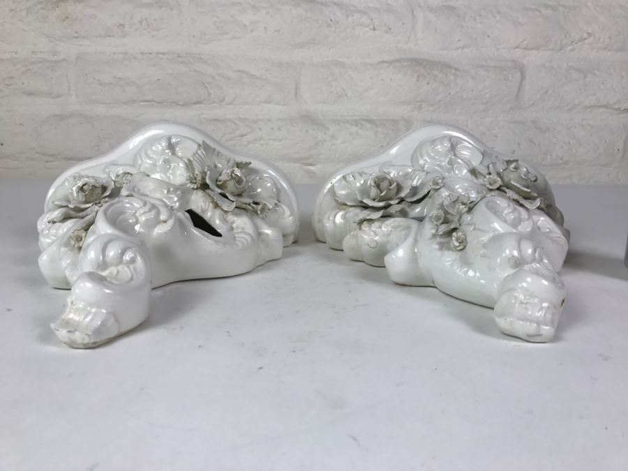 Pair Of White Ceramic Floral Relief Wall Shelves ABC Bassano Made In Italy Ceramiche [Photo 4]