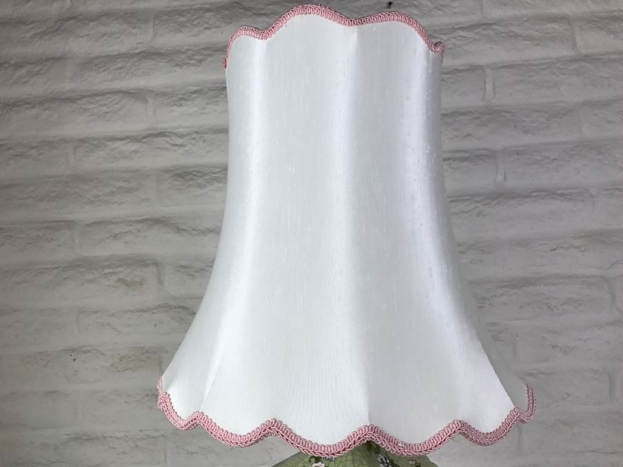 Vintage Hand Painted Floral Lamp On Wooden Base [Photo 11]