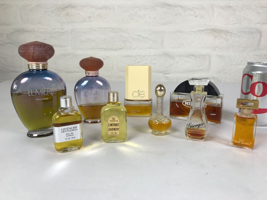 Large Collection Of Perfume And Cologne Bottles [Photo 1]