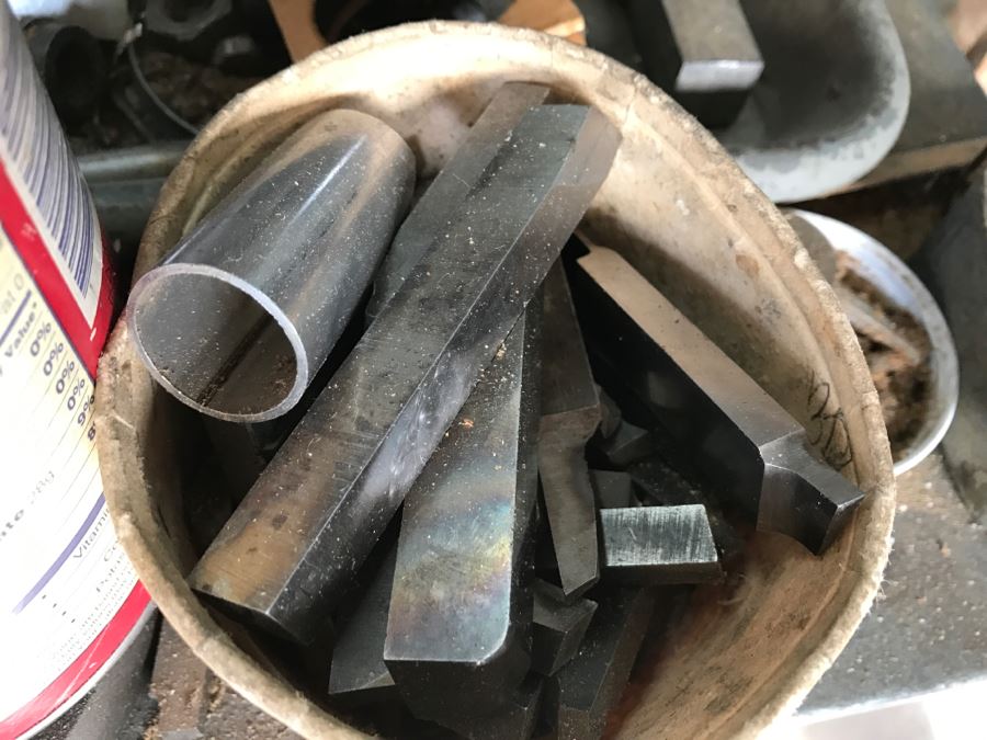 DELTA ROCKWELL Industrial Lathe With Attachments, Cutters And Everything In Drawer And On Lathe [Photo 44]