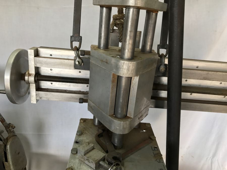 DELTA ROCKWELL Industrial Lathe With Attachments, Cutters And Everything In Drawer And On Lathe [Photo 28]