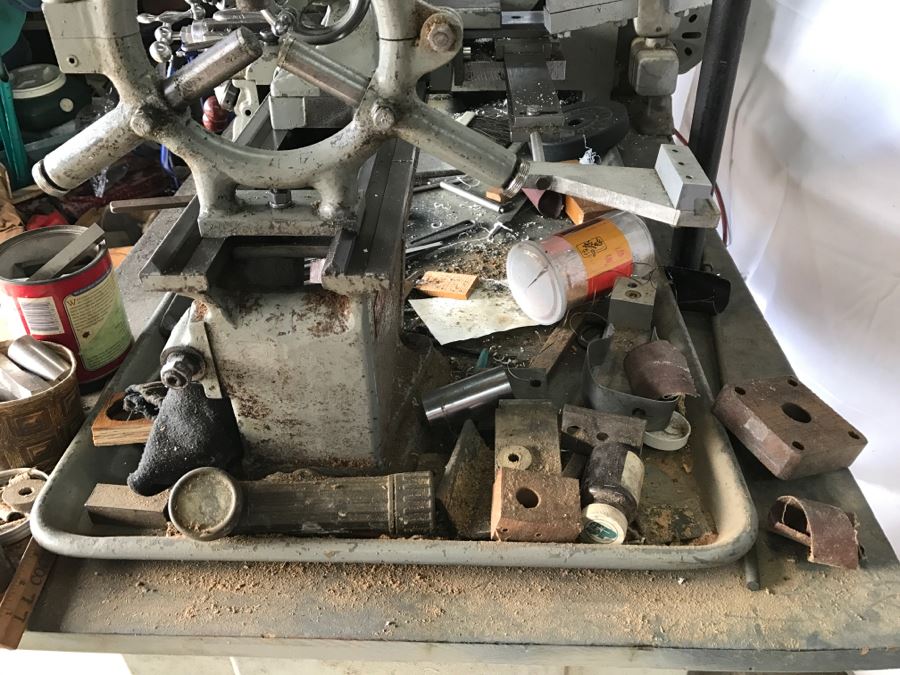 DELTA ROCKWELL Industrial Lathe With Attachments, Cutters And Everything In Drawer And On Lathe [Photo 32]