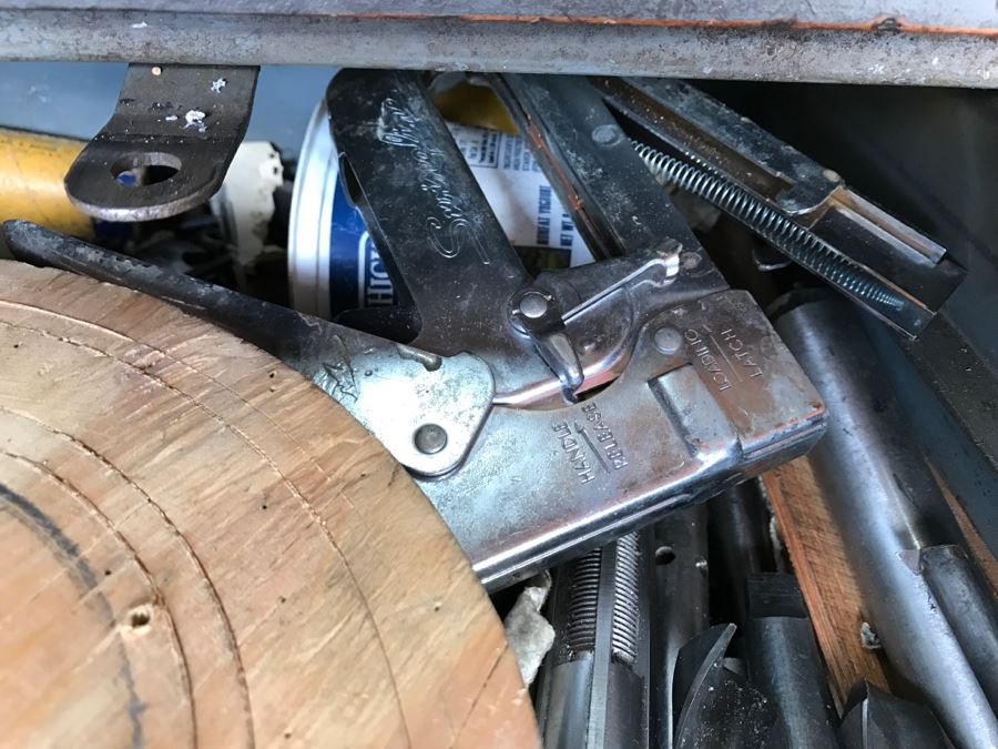 DELTA ROCKWELL Industrial Lathe With Attachments, Cutters And Everything In Drawer And On Lathe [Photo 37]