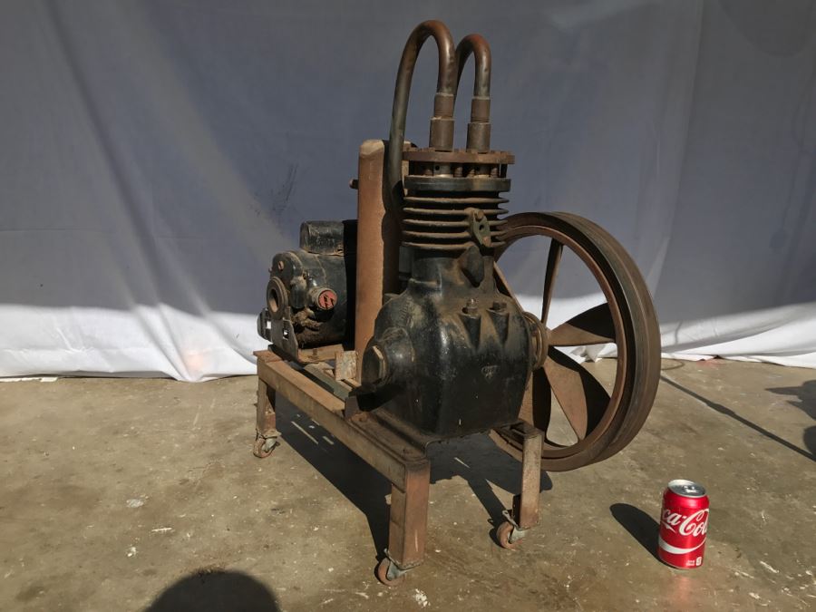 Custom Built Industrial Air Compressor Working [Photo 11]