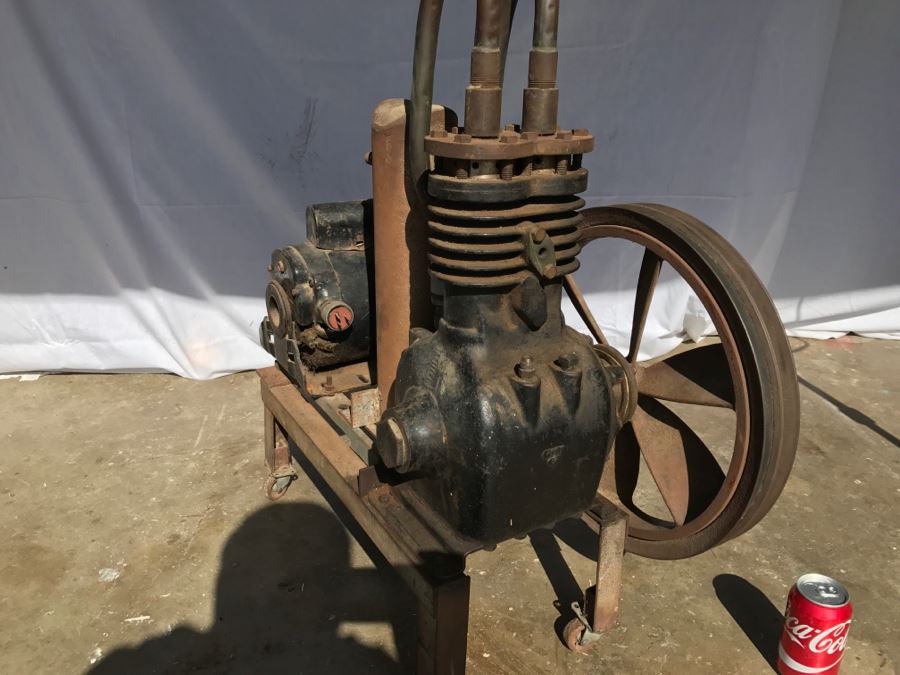 Custom Built Industrial Air Compressor Working [Photo 12]