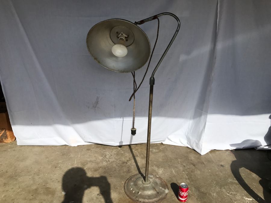 Vintage Farber's Desert Health Lamp Industrial Lamp Los Angeles, CA [Photo 3]