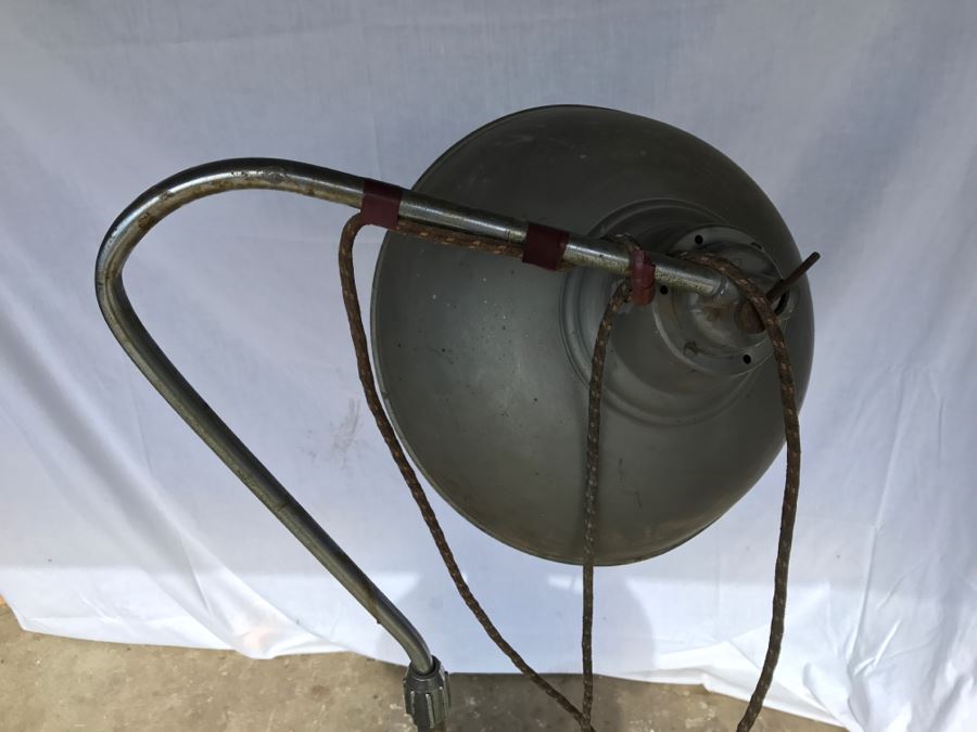 Vintage Farber's Desert Health Lamp Industrial Lamp Los Angeles, CA [Photo 9]