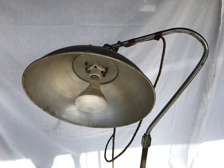 Vintage Farber's Desert Health Lamp Industrial Lamp Los Angeles, CA [Photo 4]