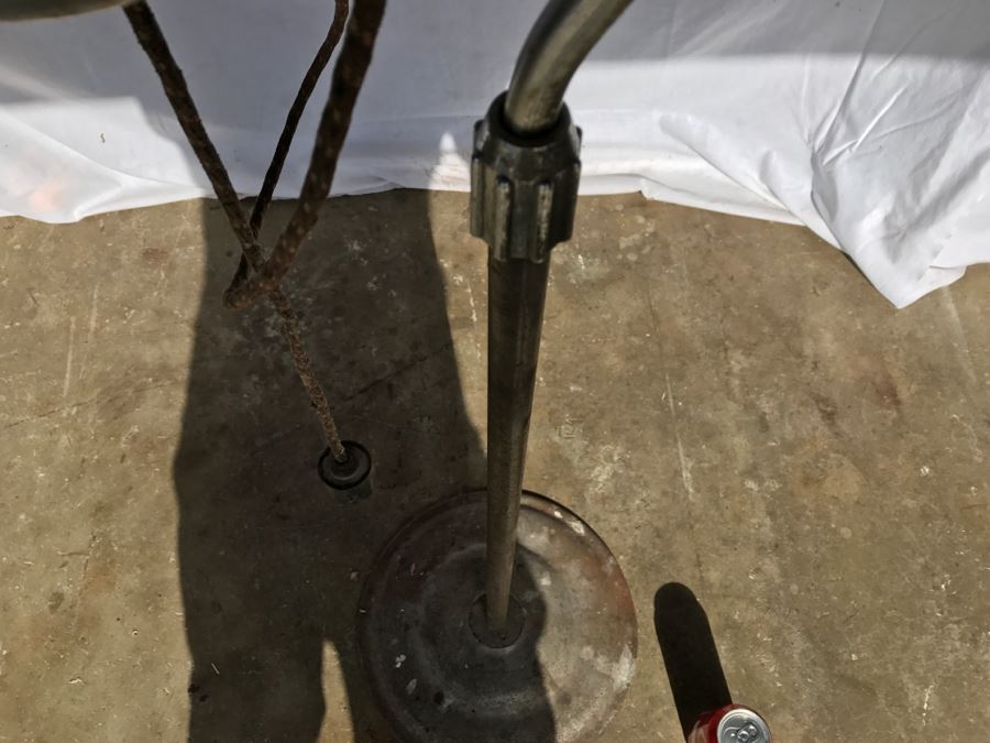 Vintage Farber's Desert Health Lamp Industrial Lamp Los Angeles, CA [Photo 6]