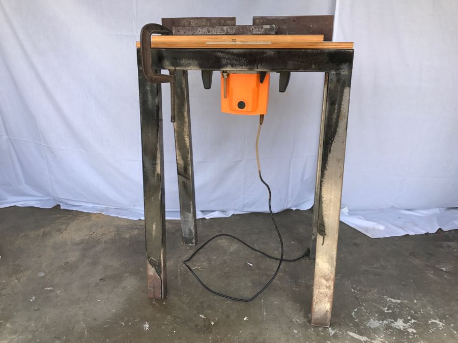 1-3/4 HP Plunge Router With Brake And Custom Steel Table Chicago Electric Power Tools [Photo 10]