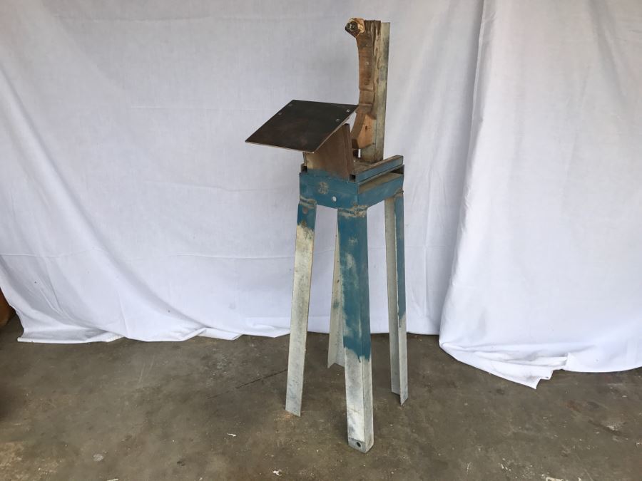 Custom Steel Stand For Belt Sander [Photo 4]