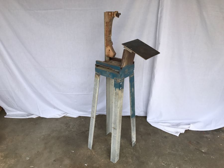 Custom Steel Stand For Belt Sander [Photo 5]