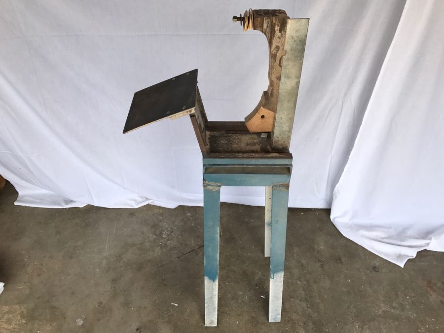 Custom Steel Stand For Belt Sander [Photo 3]